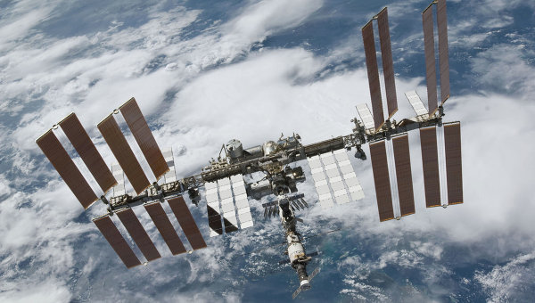 Каждый россиянин сможет поздравить экипаж МКС с Днем космонавтики
