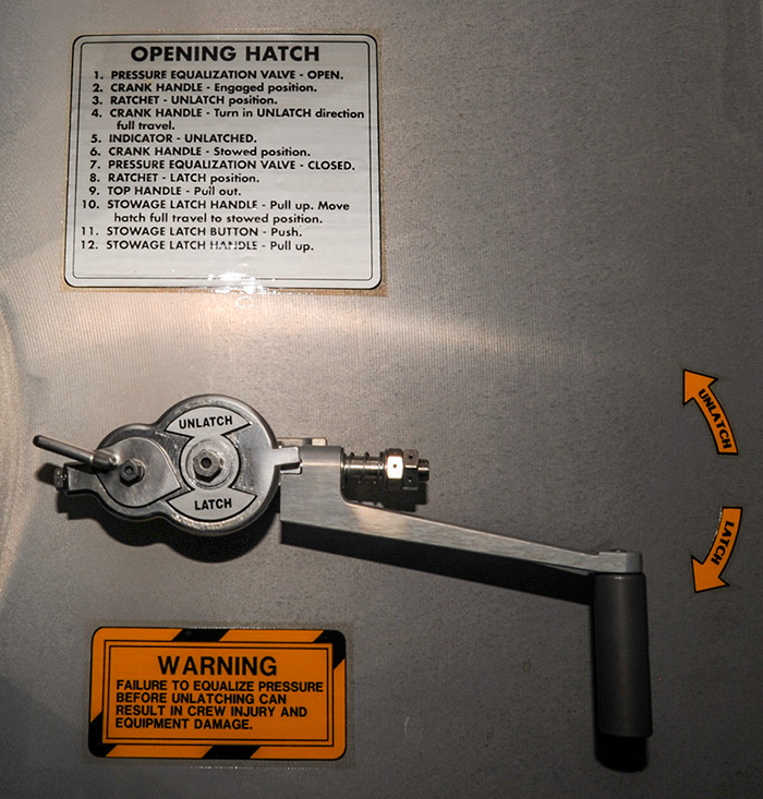 Signs on ISS. Instructions on opening of intermodular hatches