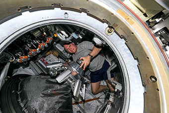 Before closing of the Progress hatch
