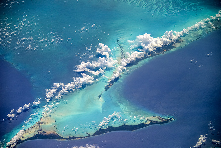 Earth Paints - the Bahamas