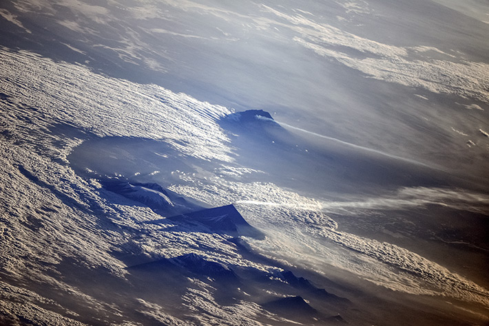 Дымят камчатские вулканы