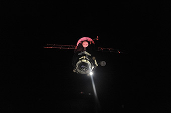 Отстыковка грузовика Прогресс от МКС. 21 июля (GMT)