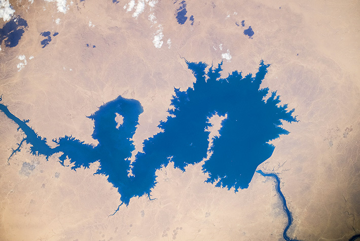 Искусственное озеро Кадисия, Ирак