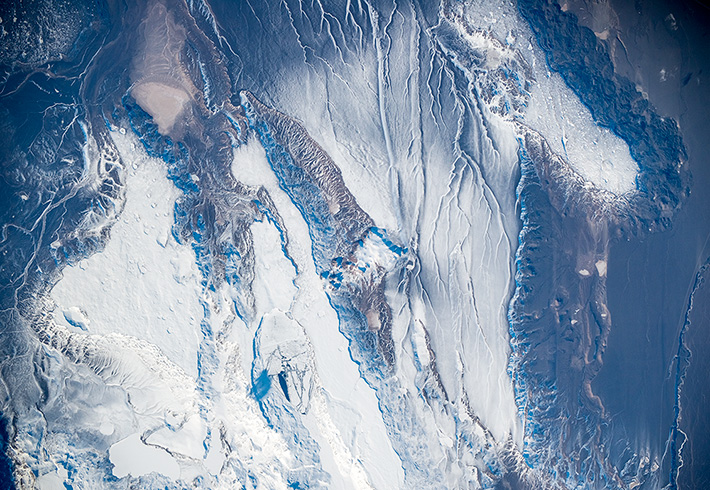 Над льдами Патагонии